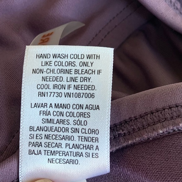 Shade and Shore one‎ piece lavender swimsuit, high cut thigh large - Picture 8 of 11